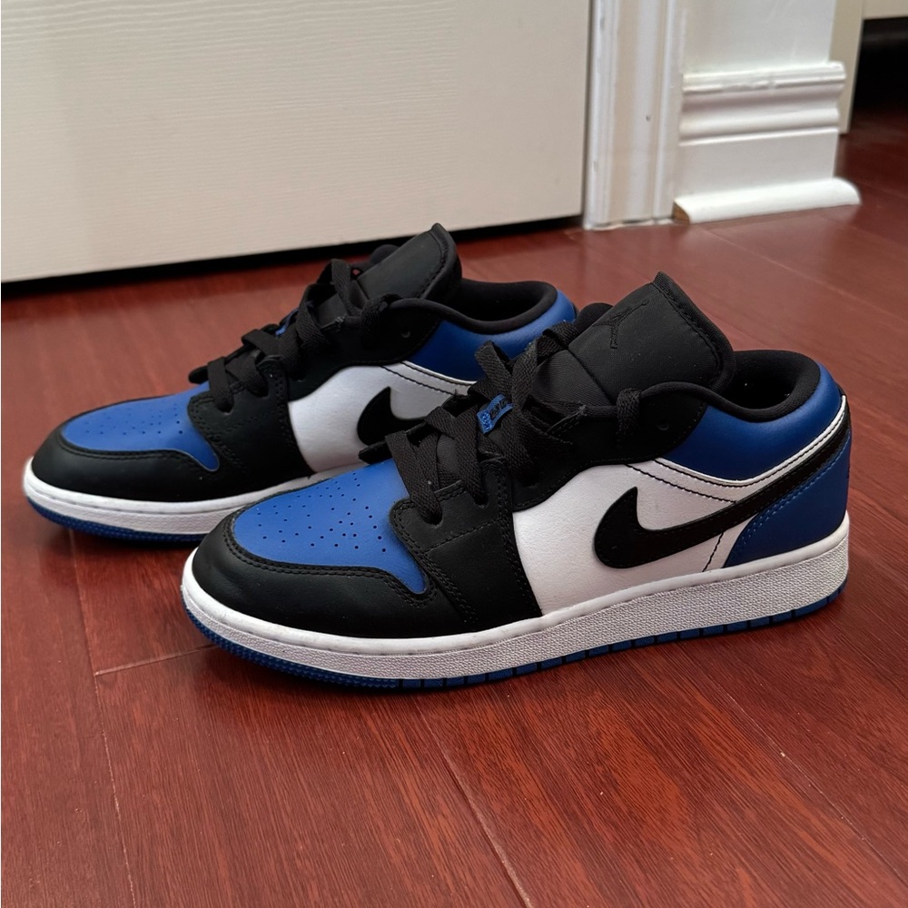 Jordan 1 Low (GS) “Royal Toe”